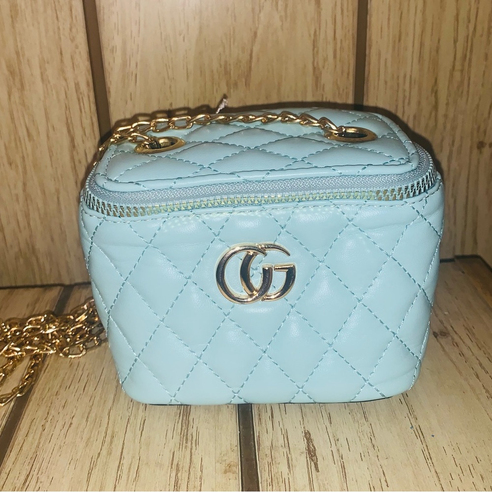 Elegant Blue Quilted Chain Bag